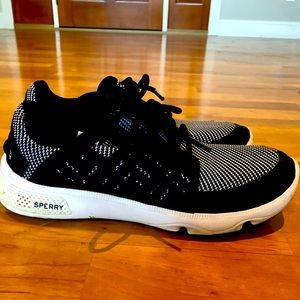 Women’s Sperry sneakers. Size 8.